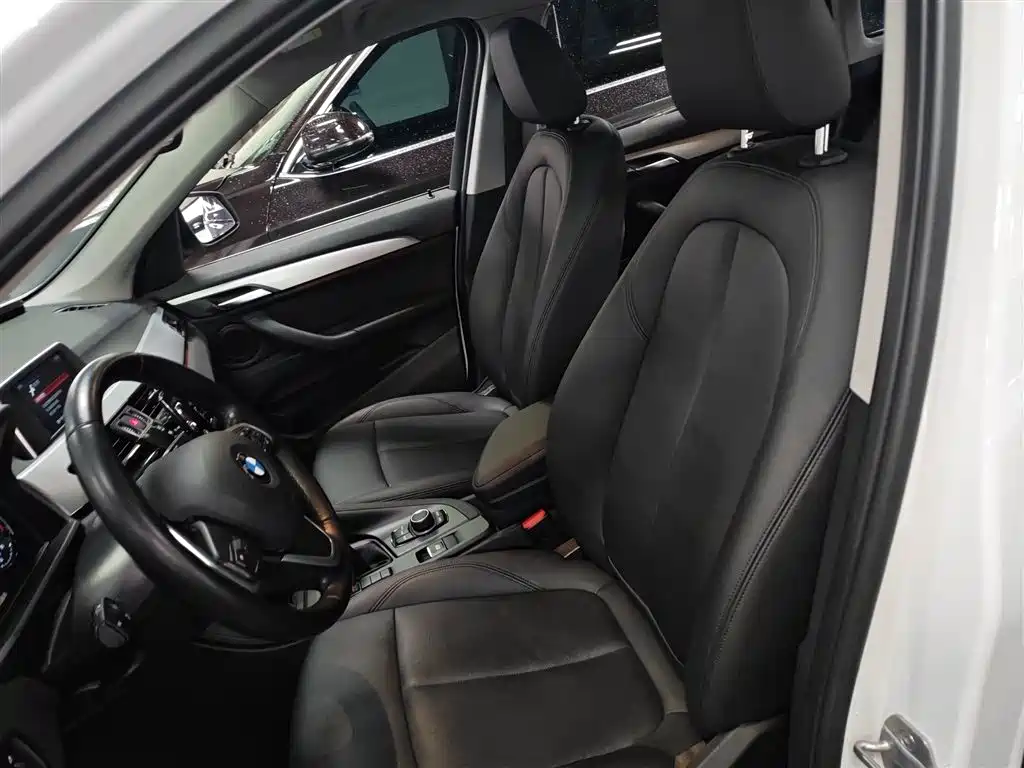 BMW X1 2019 — фото 11