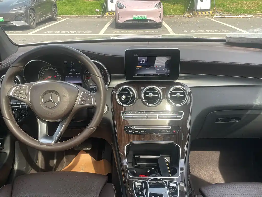 Mercedes-Benz GLC 2016 — фото 13