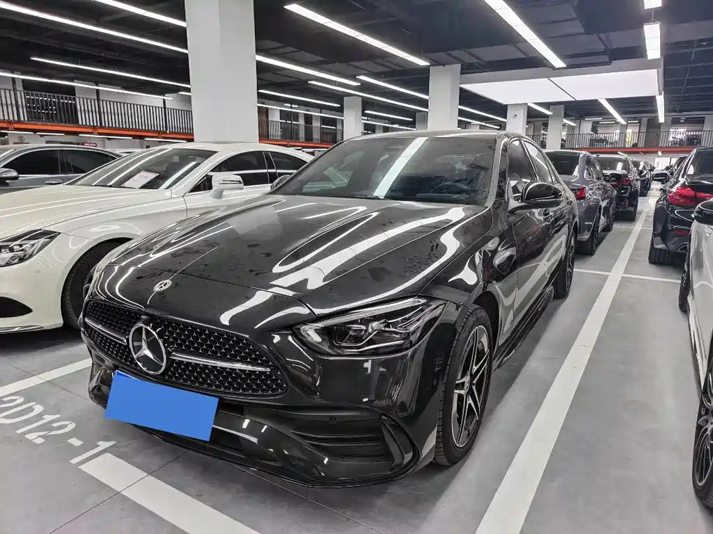Mercedes-Benz C-Class 2025