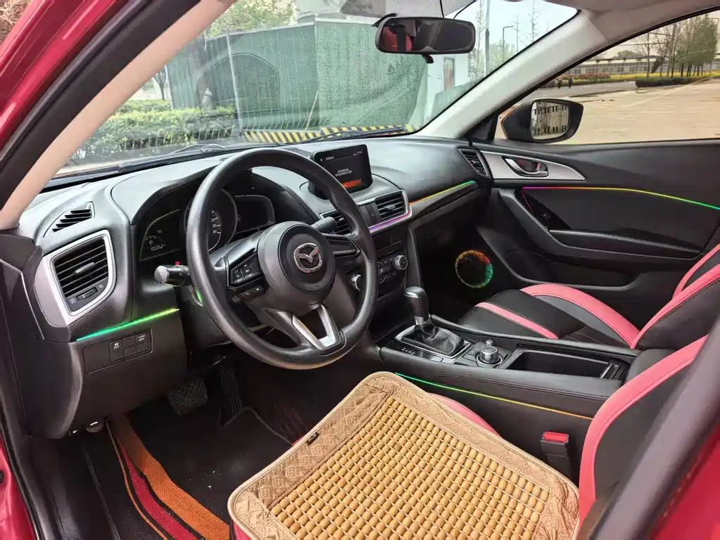 Mazda 3 Axela 2017 — фото 4