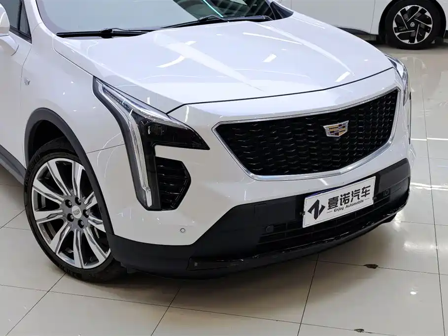 Cadillac XT4 2020 — фото 10