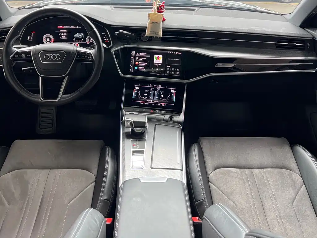 Audi A6L 2022