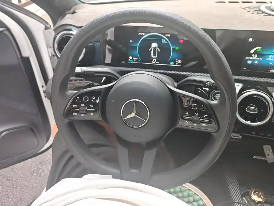 Mercedes-Benz A-Class 2021 — фото 15