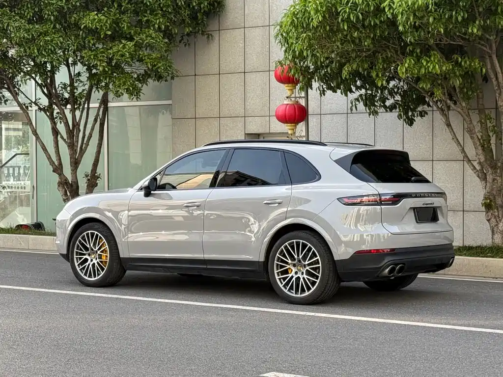 Porsche Cayenne 2018 — фото 4