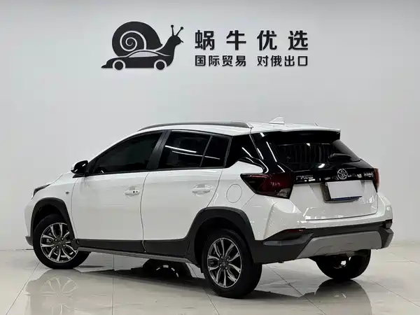 Toyota Yaris L 2023