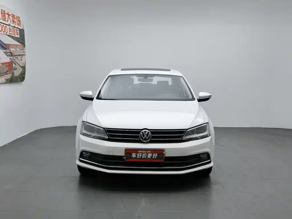 Volkswagen Sagitar 2018