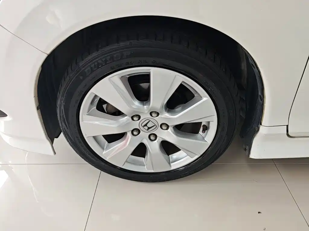Honda Jade 2015 — фото 23