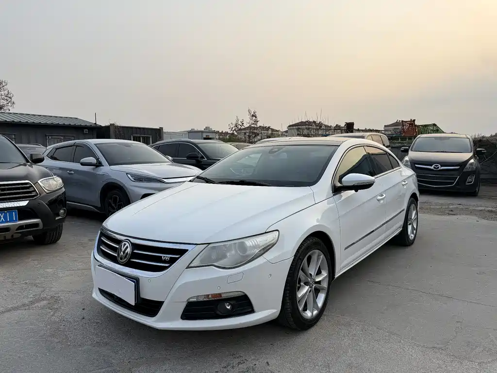 Volkswagen CC 2013 — фото 1