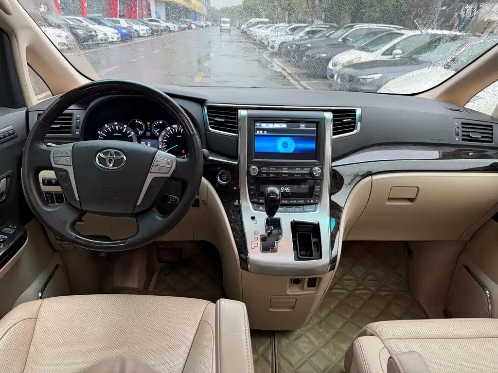 Toyota Alphard 2015 — фото 4
