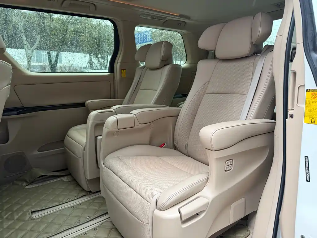 Toyota Alphard 2015 — фото 5