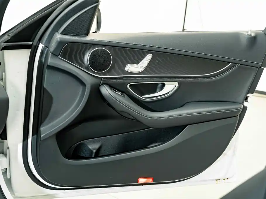 Mercedes-Benz C-Class 2020 — фото 15