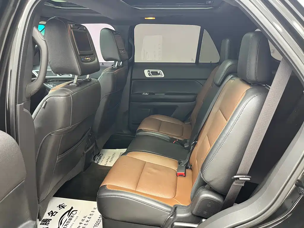 Ford Explorer 2015 — фото 13