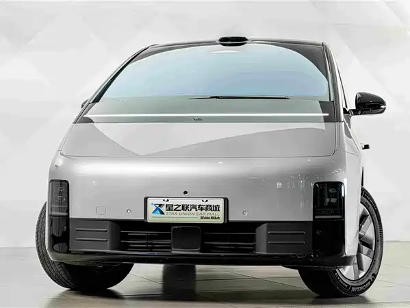 Li Auto MEGA 2025