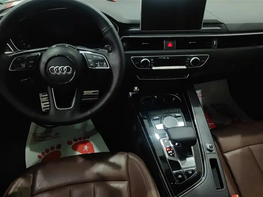Audi A4L 2018 — фото 12