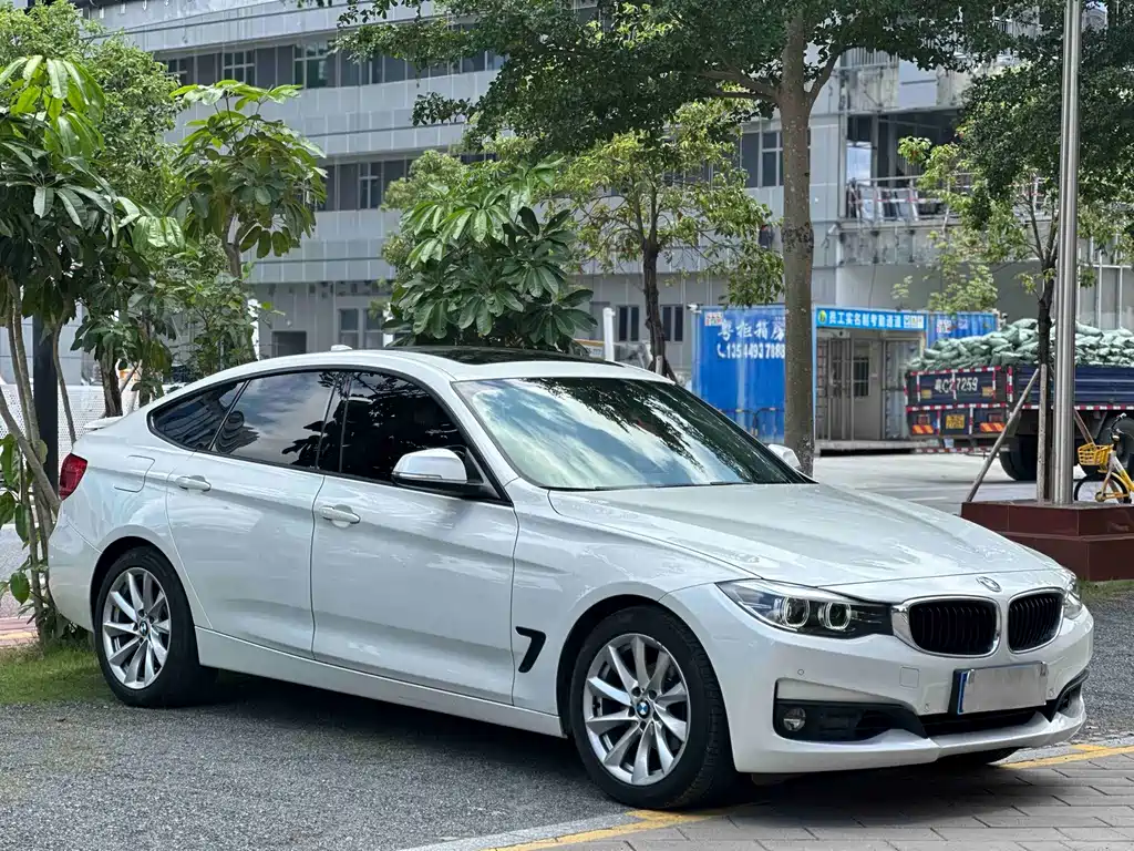 BMW 3 Series GT 2019 — фото 3