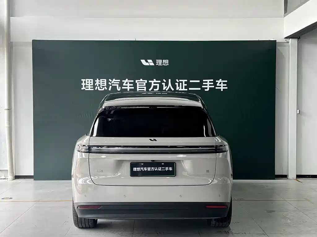Li Auto i8 2025 — фото 4