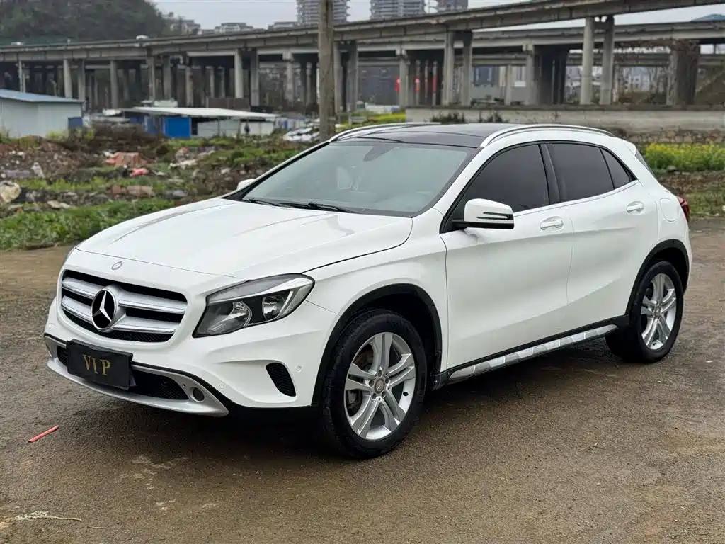 Mercedes-Benz GLA 2016 — фото 1