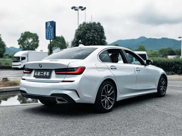 BMW 3 Series 2022