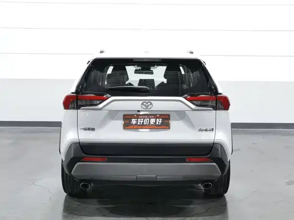 Toyota RAV4 2021