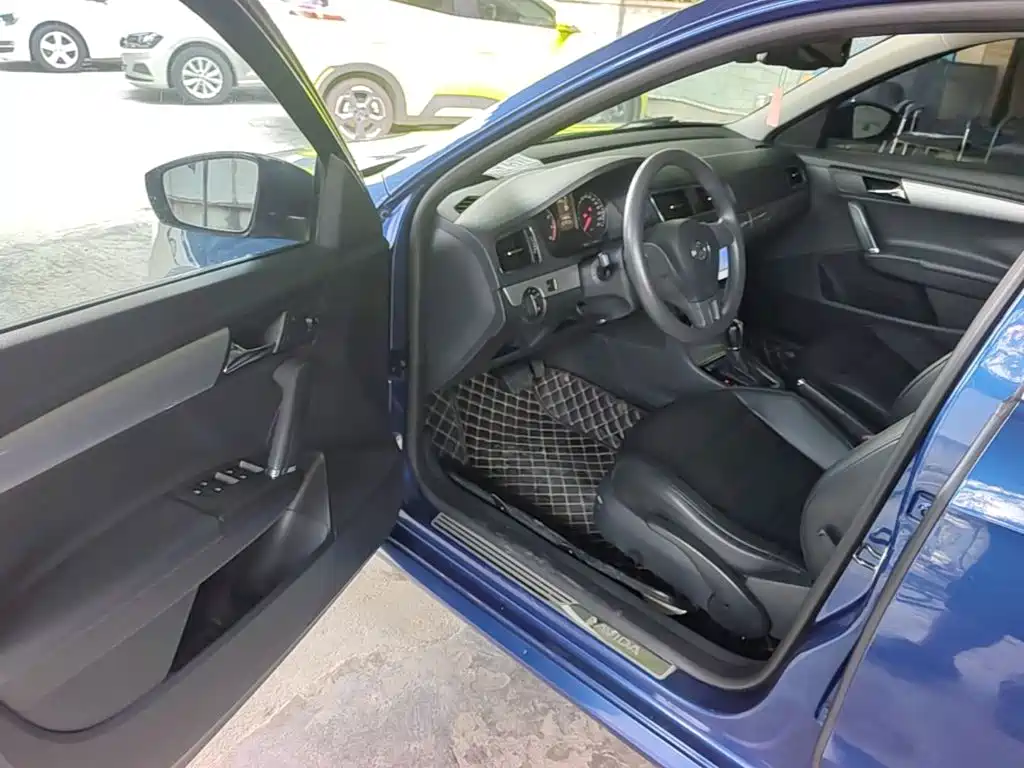 Volkswagen Gran Lavida 2015 — фото 16