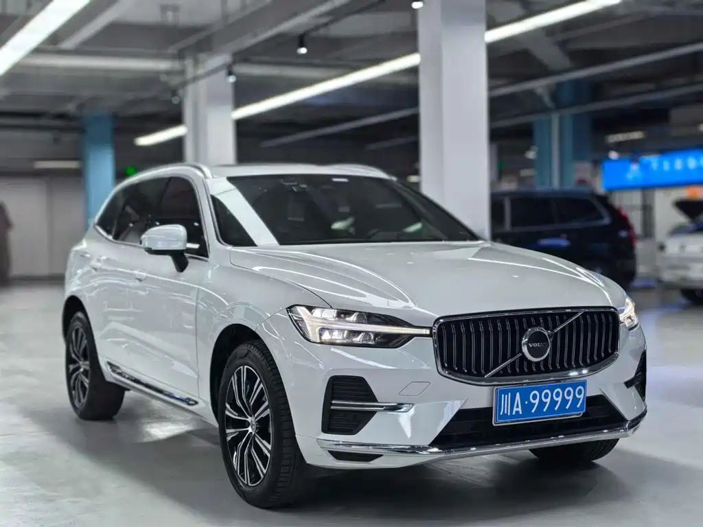 Volvo XC60 2021 — фото 2