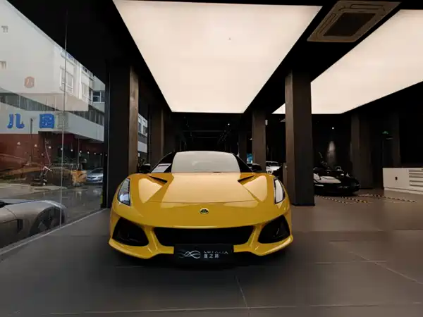 Lotus EMIRA 2023