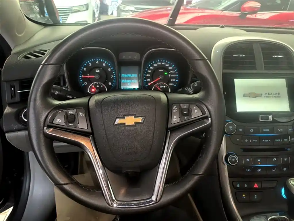 Chevrolet Malibu 2015 — фото 11