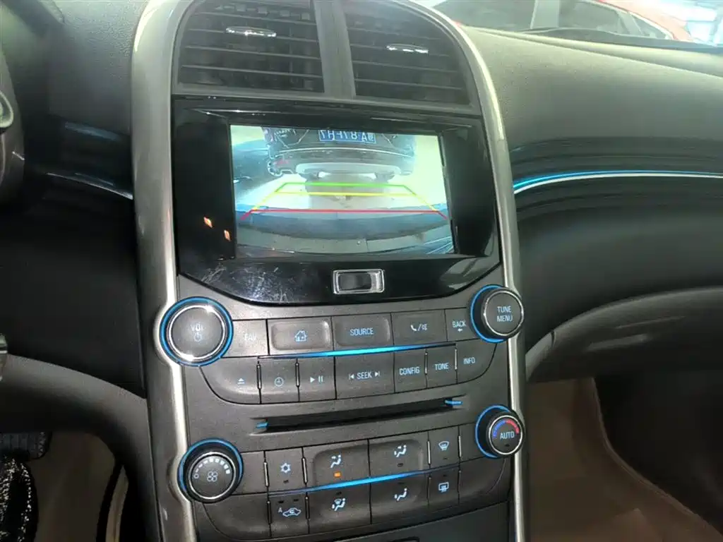Chevrolet Malibu 2015 — фото 13