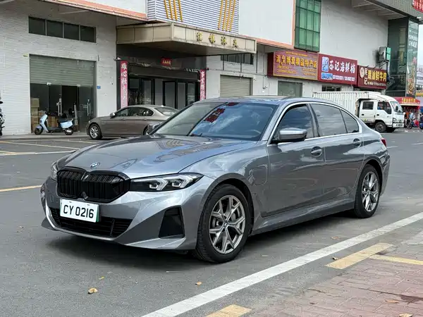BMW i3 2024