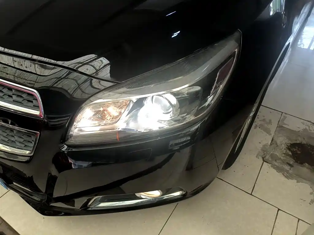Chevrolet Malibu 2015 — фото 24
