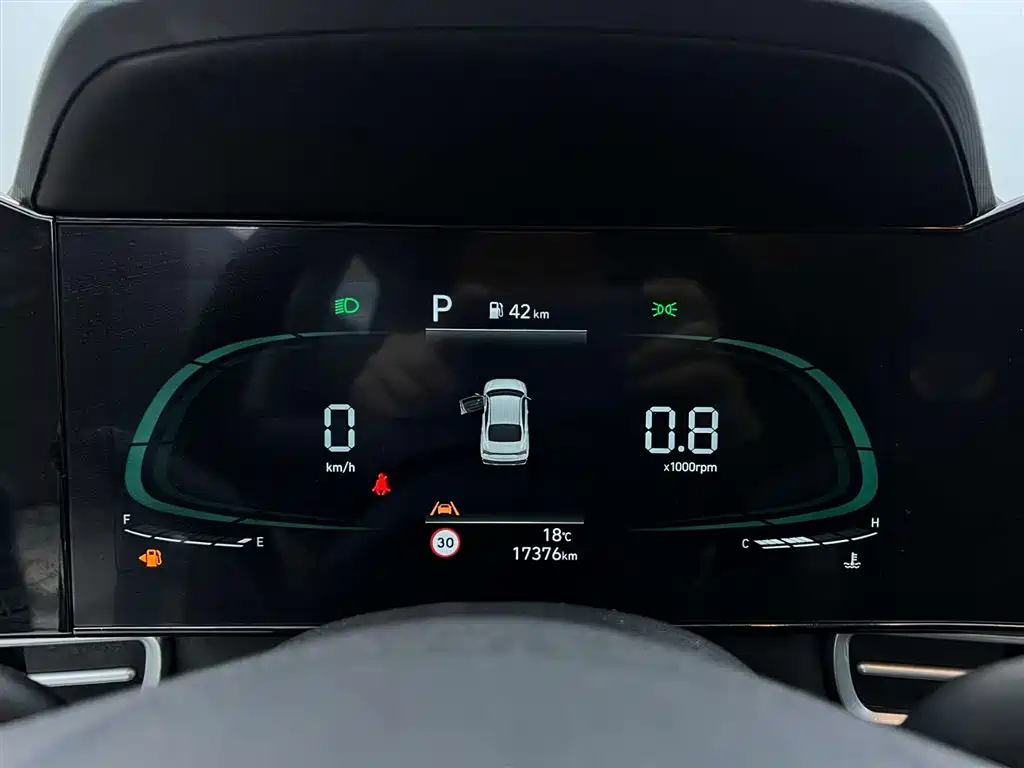 Hyundai Elantra 2024 — фото 15