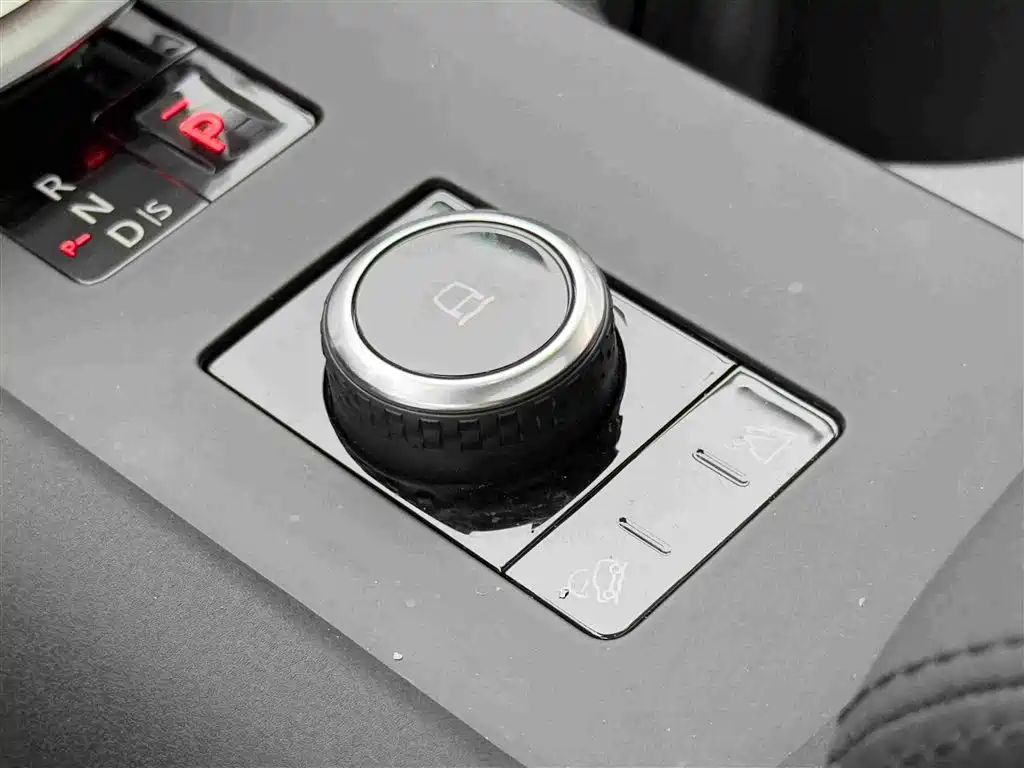 Land Rover Discovery 2025 — фото 15