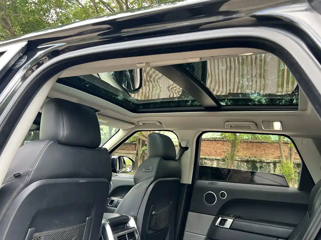 Land Rover Range Rover Sport 2017 — фото 13
