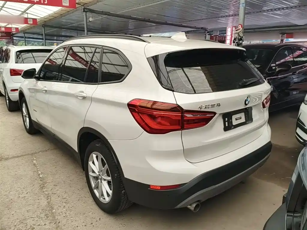 BMW X1 2016 — фото 5