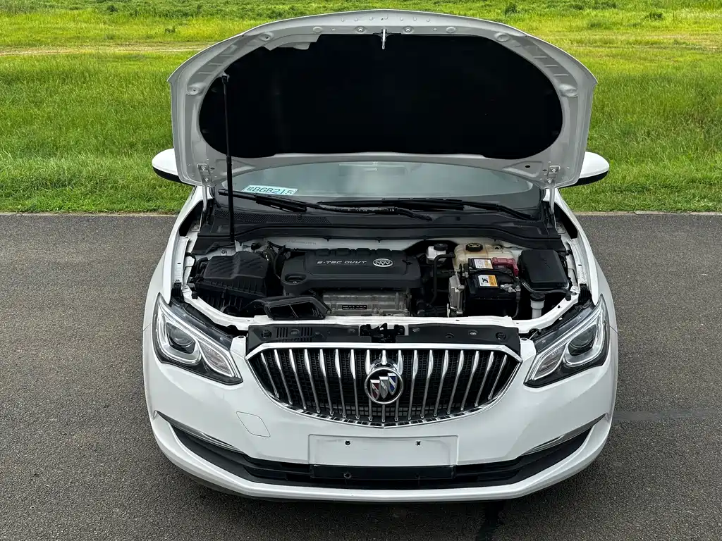 Buick Excelle 2017 — фото 16