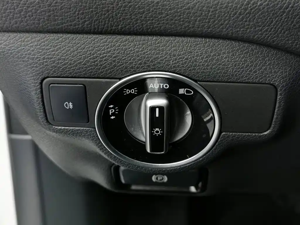 Mercedes-Benz GLA 2018 — фото 21