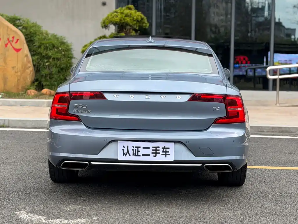Volvo S90 2018 — фото 10