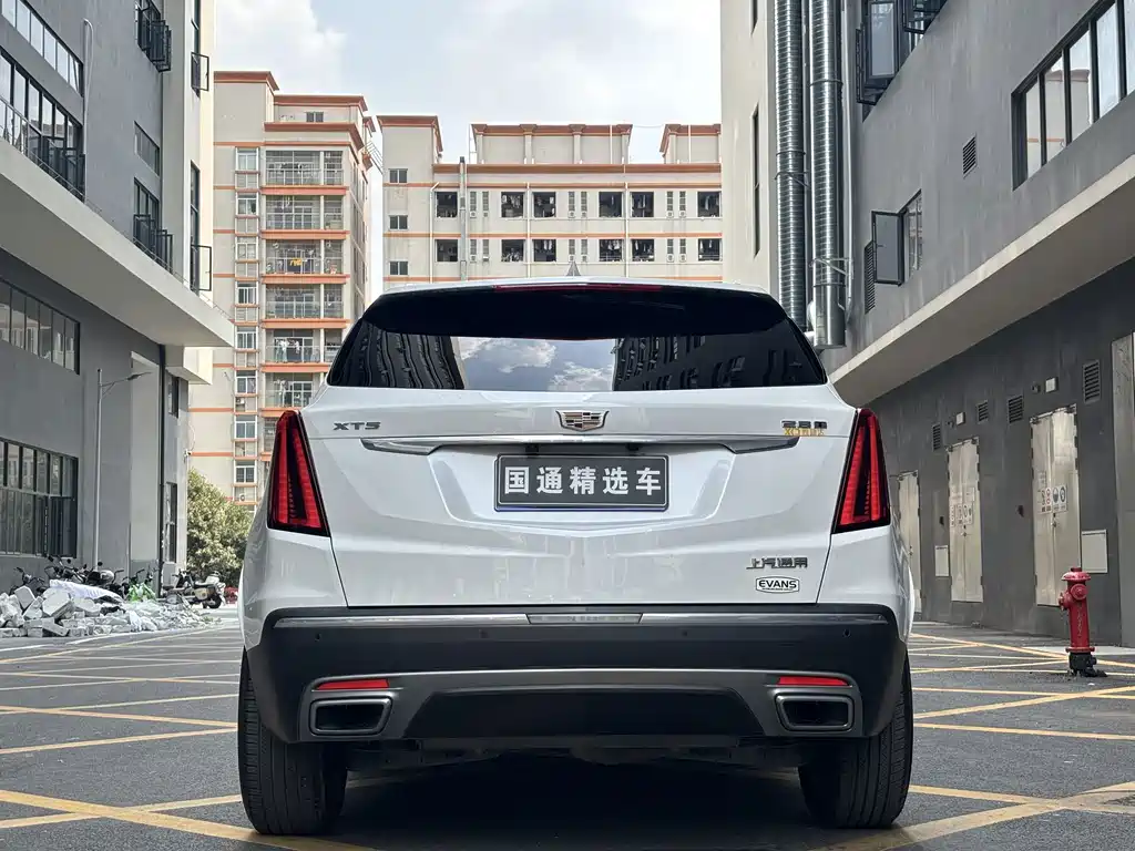 Cadillac XT5 2020 — фото 5