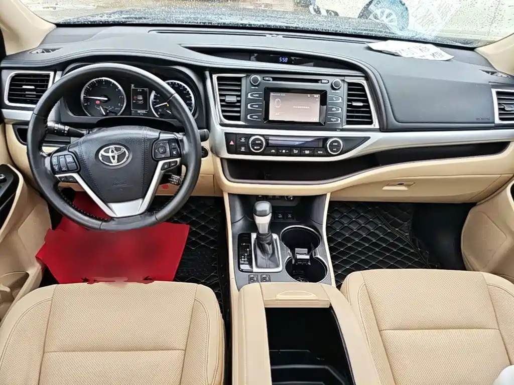Toyota Highlander 2018 — фото 10