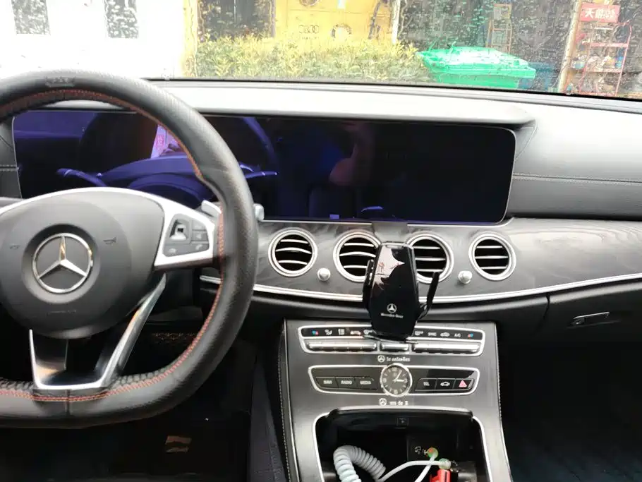 Mercedes-Benz E-Class 2018 — фото 13