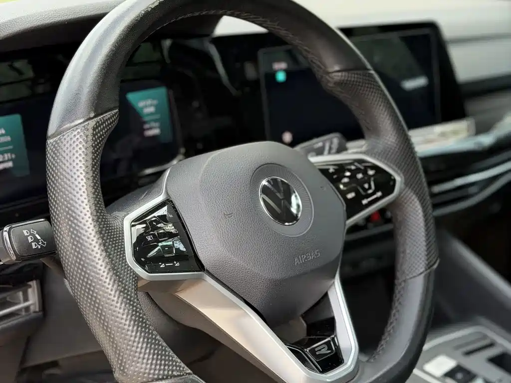 Volkswagen Golf 2023