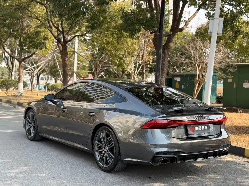 Audi A7 2022 — фото 4