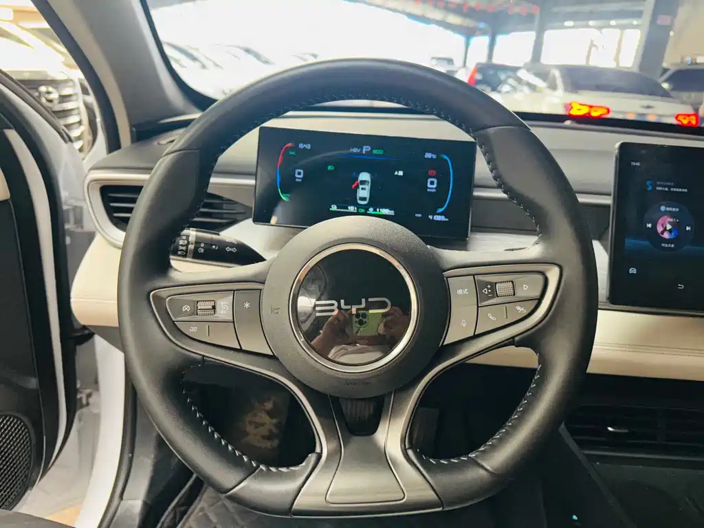 BYD Seal 05 DM-i 2025 — фото 5
