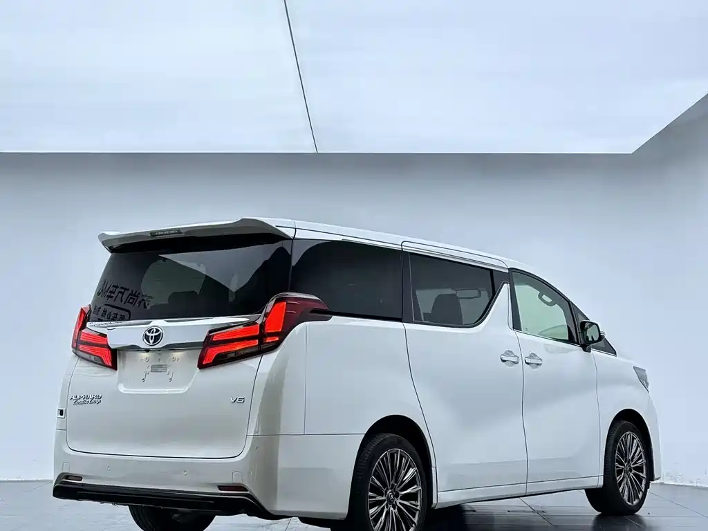 Toyota Alphard 2019 — фото 3