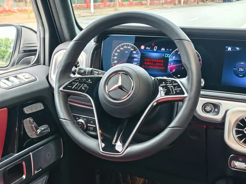 Mercedes-Benz G-Class 2025 — фото 15