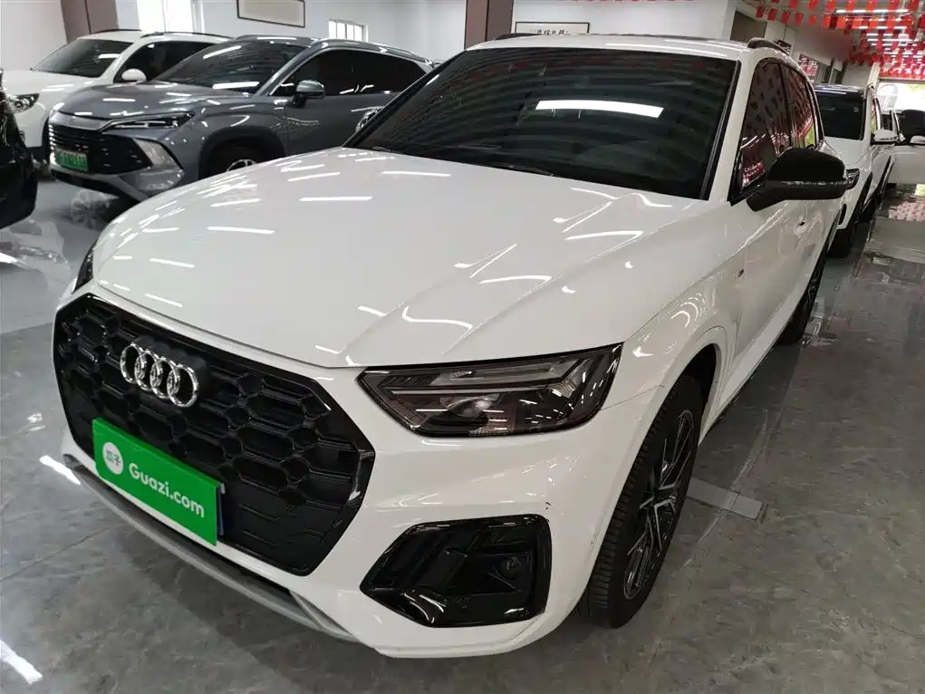 Audi Q5L 2024 — фото 1