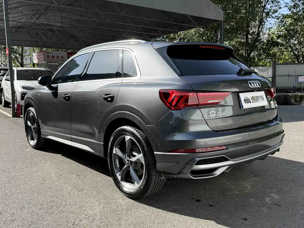 Audi Q3 2023 — фото 25