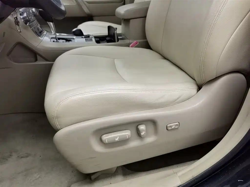 Toyota Highlander 2014 — фото 20