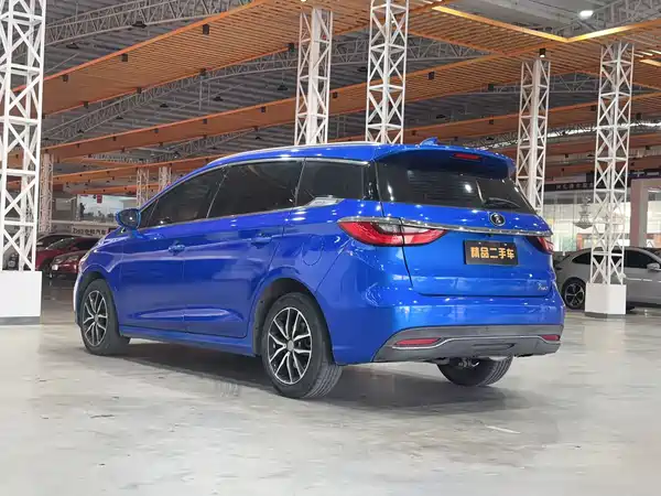 BYD Song MAX 2017
