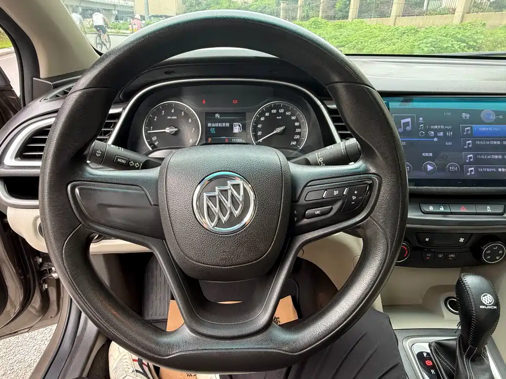 Buick Excelle 2017 — фото 14